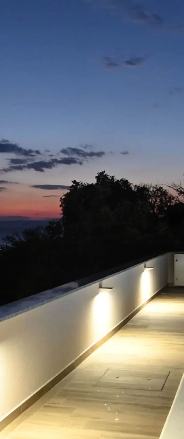 Villa Gehl in Lopar mit Pool, Terrassen und Umgebung