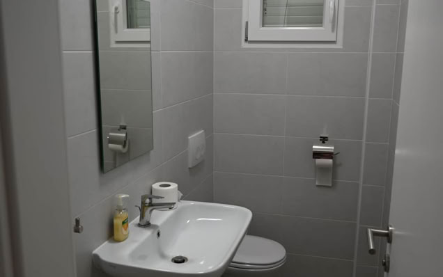 Villa Gehl apartment 2 in Lopar – rooms and furnishings