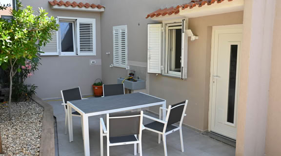 Apartmán 3 ve Villa Gehl v Loparu – pokoje a vybavení