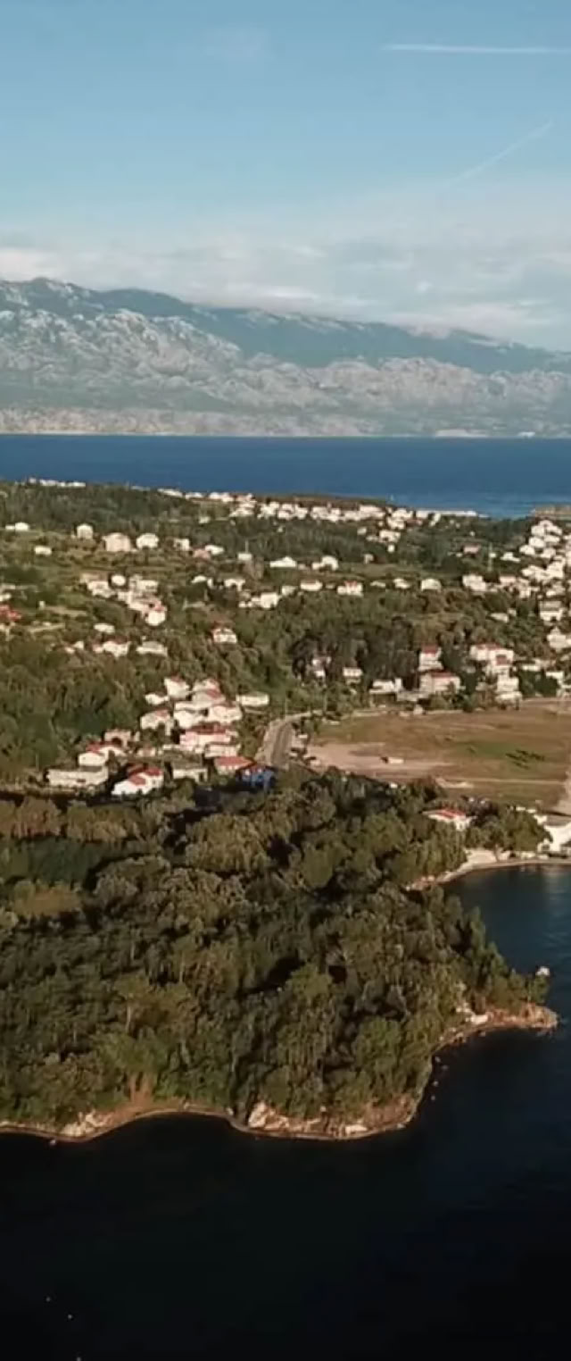 Villa Gehl in Lopar mit Pool, Terrassen und Umgebung