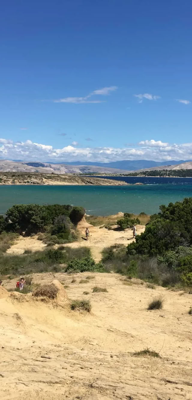 Villa Gehl din Lopar cu piscină, terase și împrejurimi