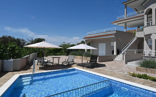 Villa Gehl apartment 3 in Lopar – rooms and furnishings