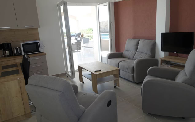Villa Gehl apartment 3 in Lopar – rooms and furnishings