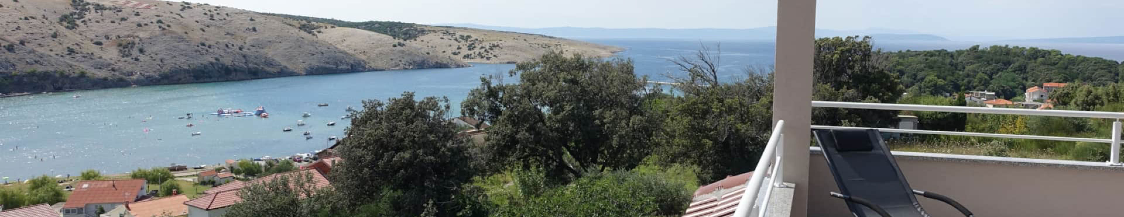 Villa Gehl w Loparze z basenem, tarasami i otoczeniem